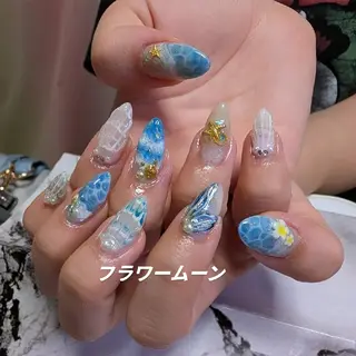 ネイル フラワー ムーンのネイルデザイン