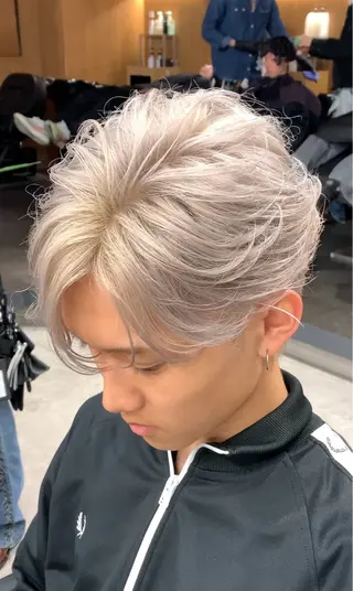 ショート メンズ 🔥ニュアンス フェザー小林海斗🔥のヘアスタイル