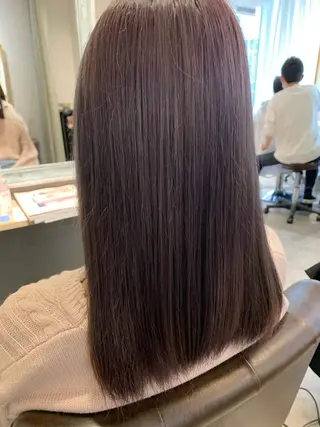 セミロング カラー i'll 未空のヘアスタイル