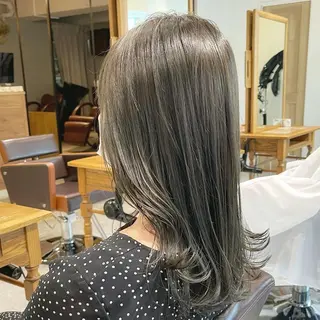 ミディアム カラー navile原宿 yumaのヘアスタイル