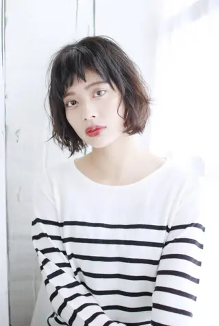 ショート カラー 金村 綾芽のヘアスタイル