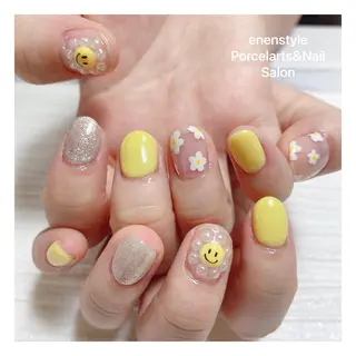 ミディアム ネイル 🐾enen style 🐾のネイルデザイン