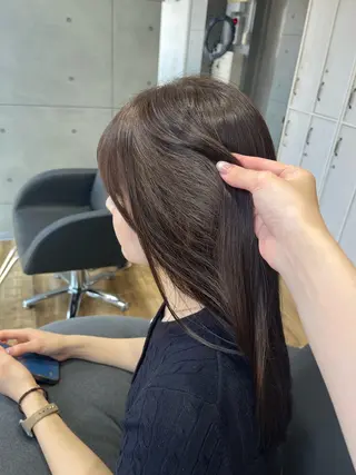 カラー 透明感・艶カラー 🩵miaのヘアスタイル