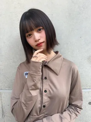 ミディアム karin ボブハイトーンのヘアスタイル