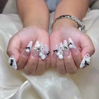 ネイル ENSalon 愛佳のネイルデザイン