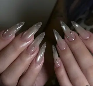 ネイル Genie Mika Nailsのネイルデザイン