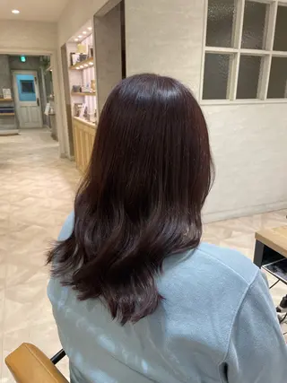 セミロング 透明感カラー 🩶🩵🩷AIRIのヘアスタイル