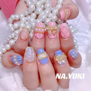 ネイル 🦋 Queenieのネイルデザイン