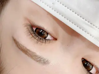 アイブロウ PEARL~パール~ スタッフ用の眉毛・アイブロウイメージ