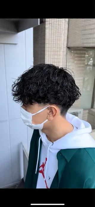 パーマ メンズ 曲がる縮毛矯正 LIBER 岩名のヘアスタイル