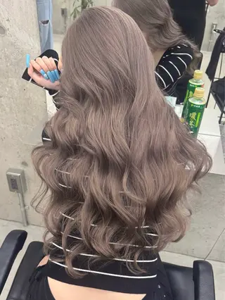 カラー 伊藤七奈/名古屋/ ハイトーン/ブリーチのヘアスタイル