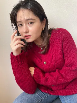 ミディアム カラー 🩰オリーブ/ ベージュ松本咲花🩰のヘアスタイル