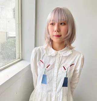ミディアム カラー Ravo 西村 優花のヘアスタイル
