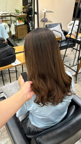 パーマ 小山 綾奈 ロングカットのヘアスタイル