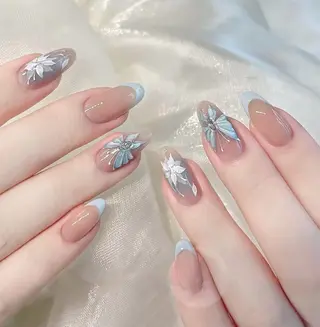 ネイル U+ 美容室のネイルデザイン