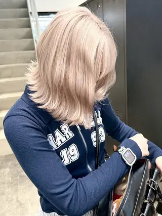 ショート カラー MOMOKA LUCK TOKYOのヘアスタイル