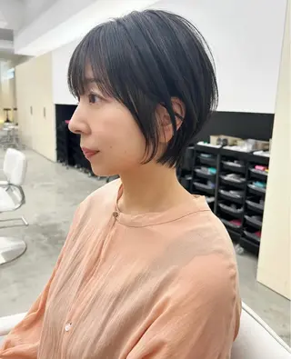 ショート 🐈‍⬛JUMI /透明感カラー/🩶のヘアスタイル