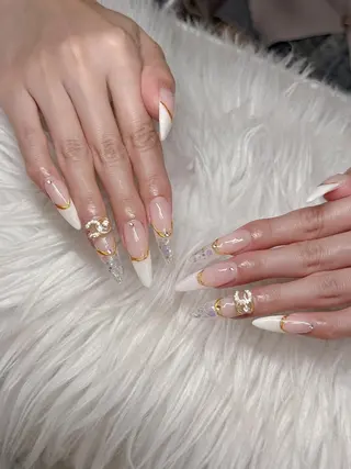 ネイル Lee Nailsのネイルデザイン
