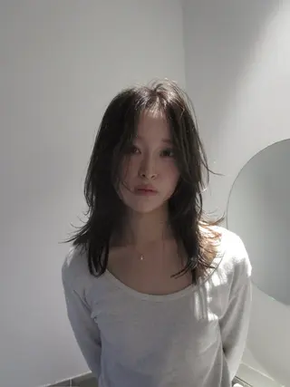 セミロング カラー yu maのヘアスタイル