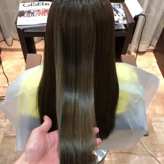 ロング 反橋 聖のヘアスタイル