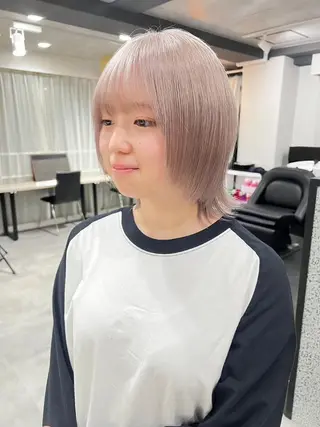 ミディアム カラー 透明感オリーブ🫒/ 赤み消し/ヒロのヘアスタイル