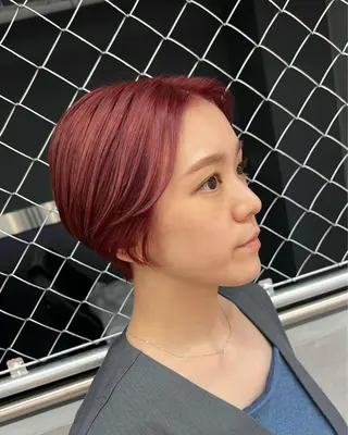 ショート カラー ELU.☁️ ARIのヘアスタイル