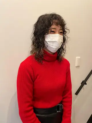 ミディアム やまさきえりこ ニュアンスパーマのヘアスタイル