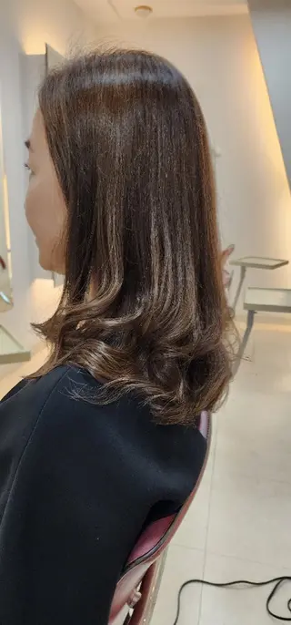 ロング カラー hairmake Juinのヘアスタイル