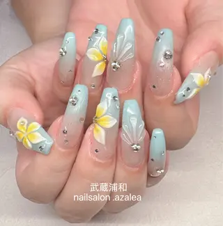 ネイル R inのネイルデザイン
