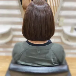 ミディアム カラー KON|ごまかさない 艶。酸熱×精密カットのヘアスタイル
