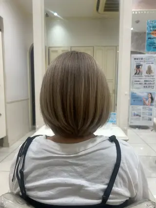 ショート カラー 中山 美里のヘアスタイル