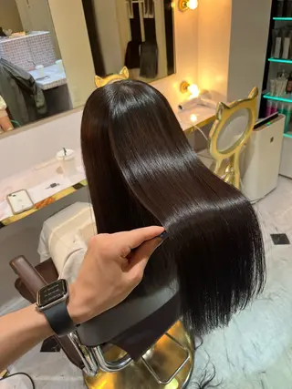 ロング 髪質改善・縮毛矯正 特化・ユウシンのヘアスタイル