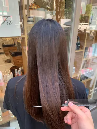 ロング HIDERO/渋谷/ 韓国/顔周りカットのヘアスタイル