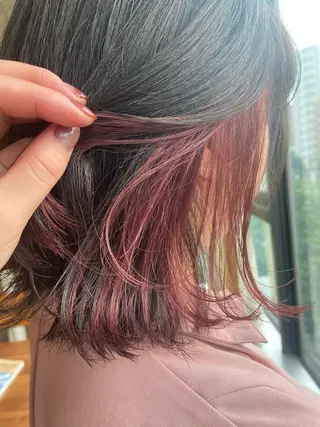 ショート 透け感カラー/ momo🦕のヘアスタイル