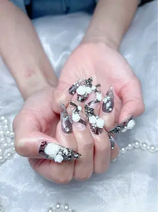 ネイル Lyna 池袋のネイルデザイン