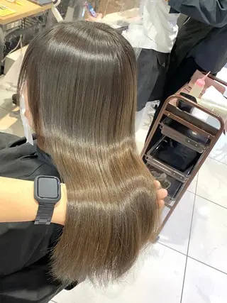 ロング 〜貴女の人生に寄り添 う〜オダ　ジュンペイのヘアスタイル