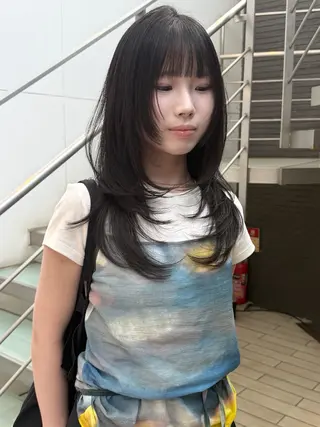 ロング レイヤーカット🪽 カネコミユのヘアスタイル