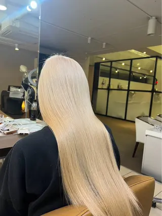 ロング 松浦 彩のヘアスタイル