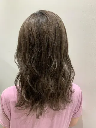 セミロング カラー ヘアアレンジ 🐝岡本 柚葉🐝のヘアスタイル