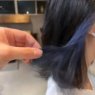 ショート カラー カジュアルを女っぽく 𝗮𝘆𝗮𝗰𝗼のヘアスタイル