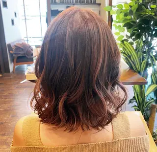 ミディアム カラー 藤岡 由起のヘアスタイル