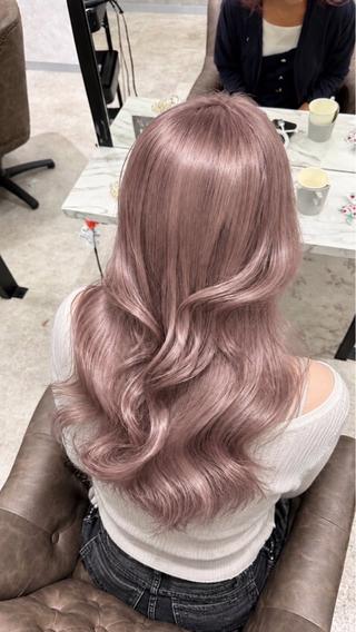 ロング 町田ブリーチ特化 MANATOのヘアスタイル