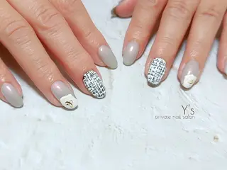 ネイル YUMI NAGAI のネイルデザイン