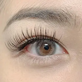 マツエク・マツパ 🔰Eye Risの眉毛・アイブロウイメージ