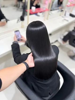 ロング 縮毛矯正× ブルーブラック/池袋のヘアスタイル