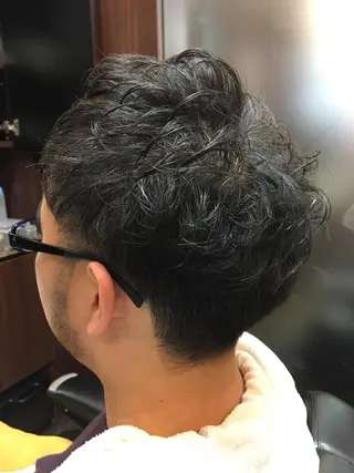 ショート パーマ 小島 史也のヘアスタイル
