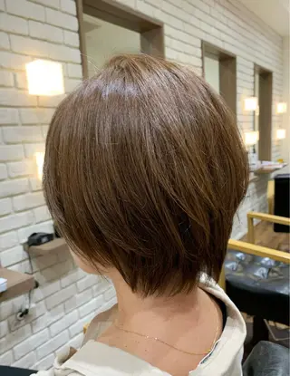 ショート カラー megu 髪質改善TaLeのヘアスタイル