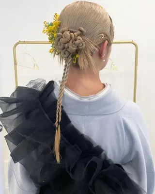 ヘアアレンジ ヘアメイク new meのヘアスタイル