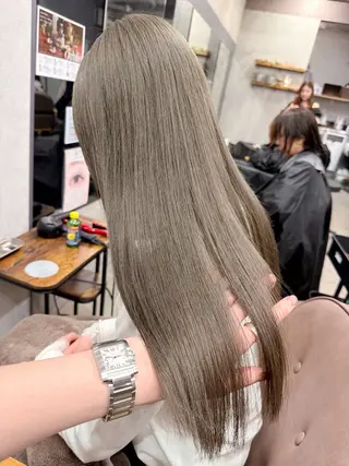 セミロング カラー AiM 大名　似合わせカットのヘアスタイル