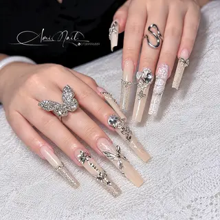 ネイル Ami Nailsのネイルデザイン